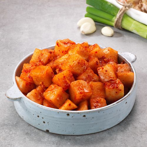 청우 진짜 맛있는 100% 국내산 깍두기 3kg의 썸네일
